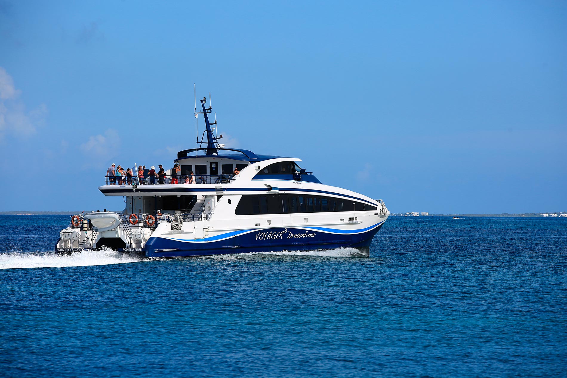 voyager ferry service st. martin